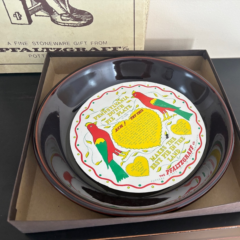 Pfalzgraff Pennsylvania Dutch ceramic/stoneware pie plate; Vintage/NIB